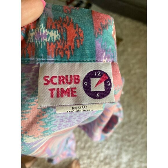 Scrub Time Retro Style Scrub Top - Picture 7 of 10